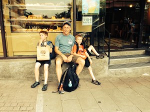 Hanging around outside the nearby Japanese Bakery. Trying to stay out of trouble...